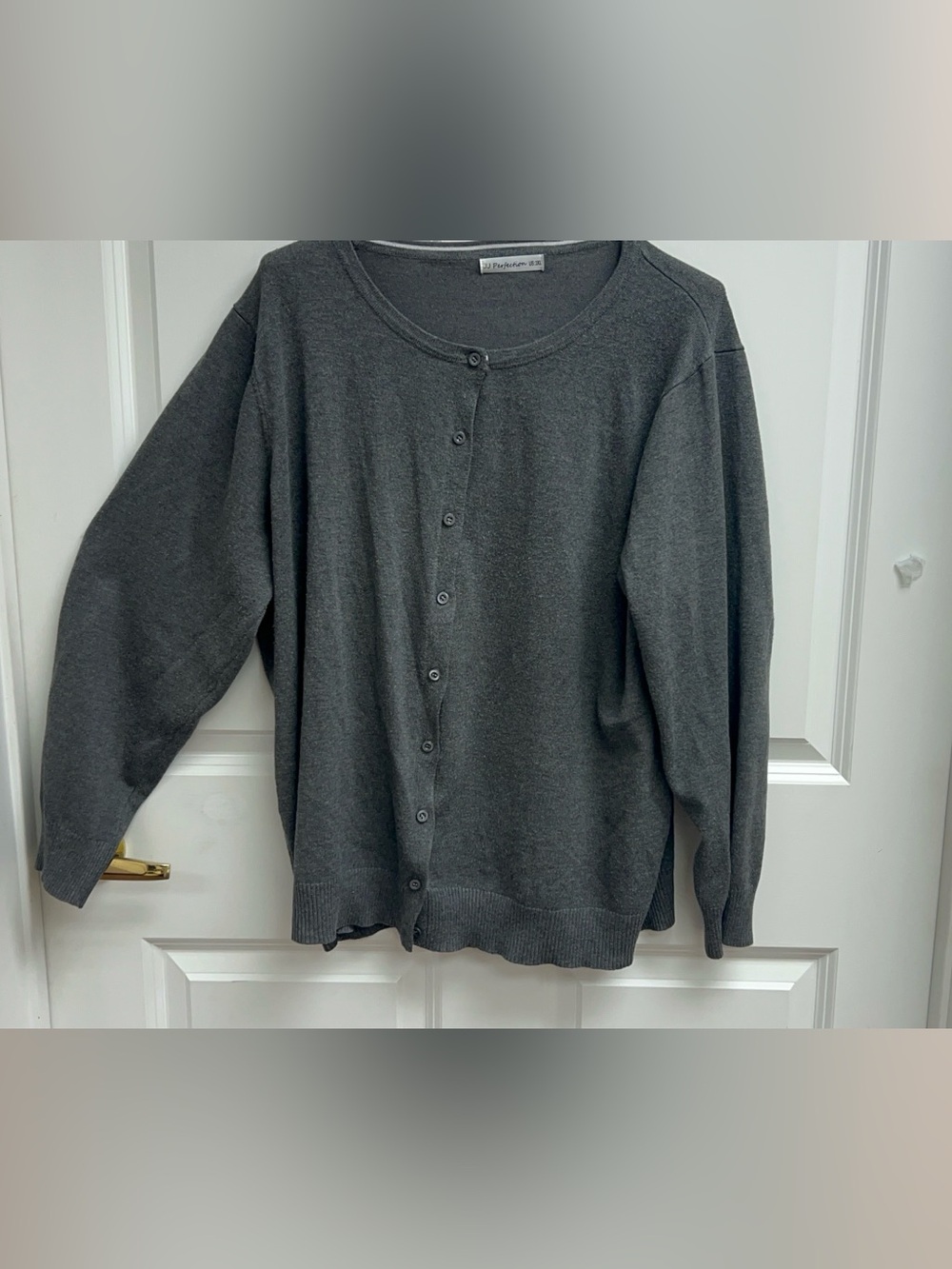 JJ Perfection Classic Gray Button-Front Women's Sweater Cardigan Size 3X